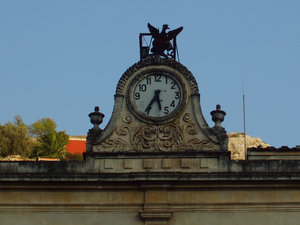 zegar na Teatro Garibaldi