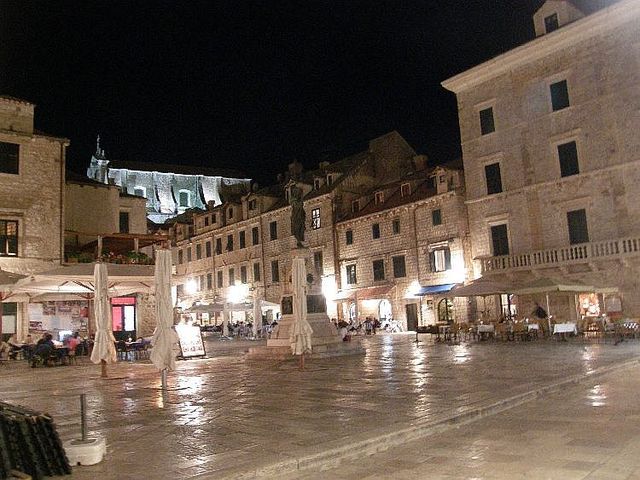 Dubrovnik nocą