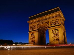 Łuk triumfalny w Paryżu