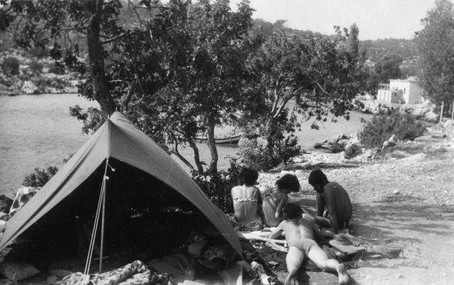 nasz namiot i my gdzieś na tureckim wybrzeżu