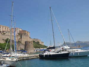 Dsc 4700 Port w Calvi