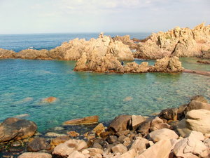 Costa paradiso all  inizio del sentiero per la spiaggia li cossi