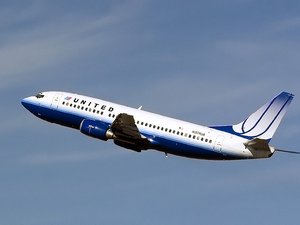 United Airlines Boeing 737-322