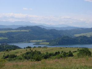 Pieniny - widok na jez. Czorsztyńskie