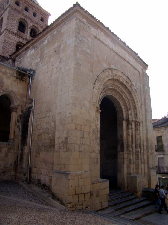 Wejście do kościoła San Martin