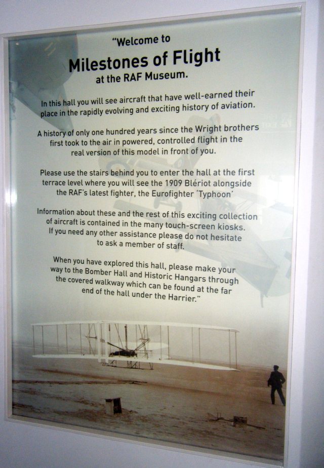 Pierwszy hangar - Milestones of flight