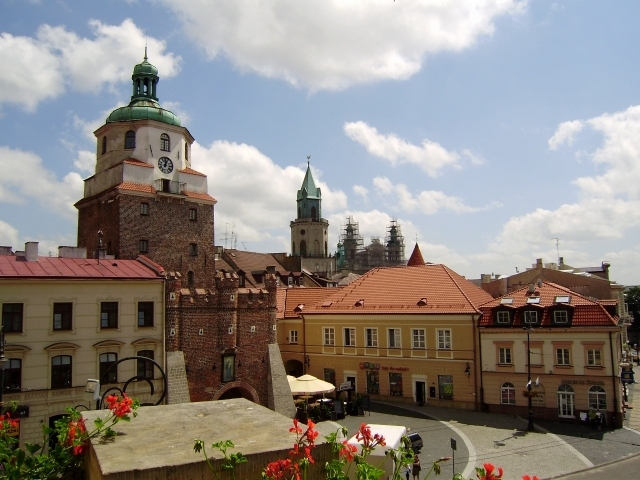 Brama Krakowska i kamienice