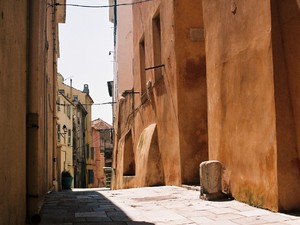 Bastia - uliczki miasta