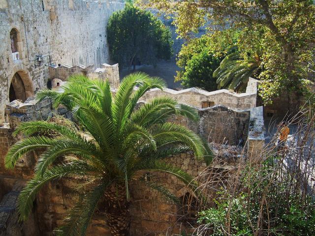 Miasto Rodos-fragment murów