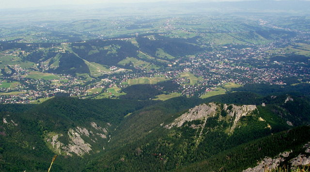 widok z Giewontu na Zakopane