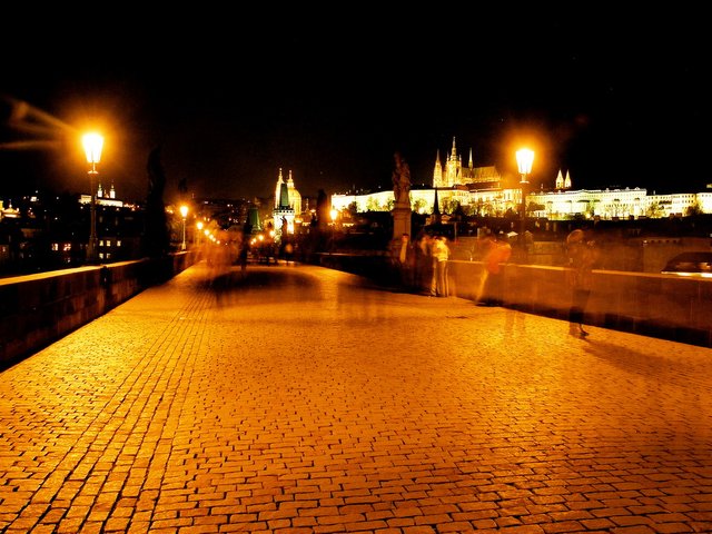 Czeski film - Hradczany z perspektywy mostu