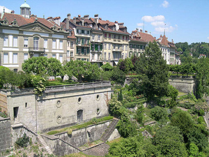 Bern, ogrody spadajace do rzeki