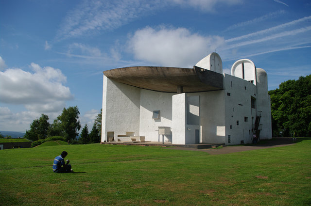 Le Corbusier – Kaplica Notre-Dame du Haut w Ronchamp