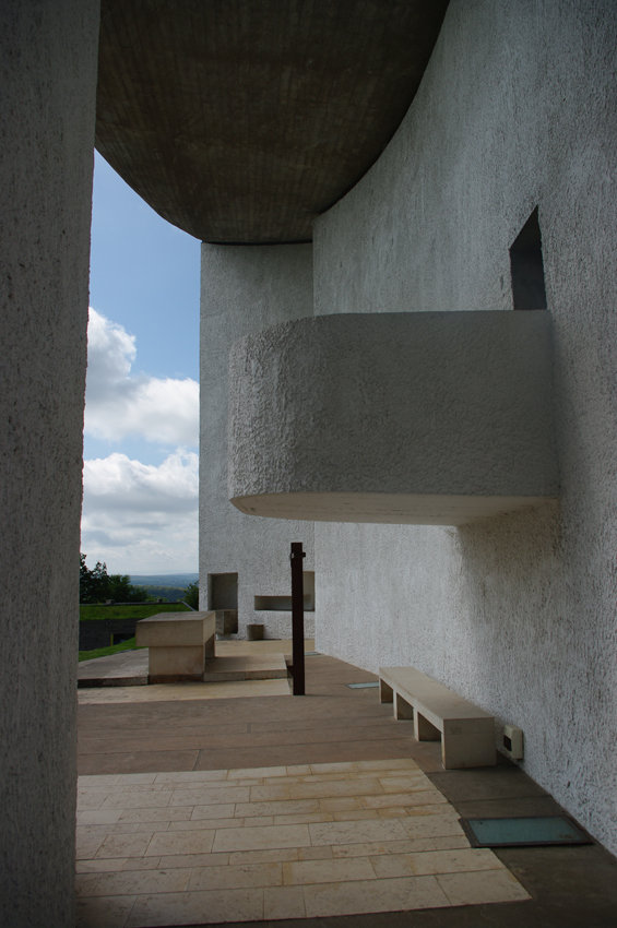 Le Corbusier – Kaplica Notre-Dame du Haut w Ronchamp