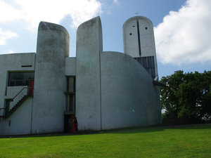 Le Corbusier – Kaplica Notre-Dame du Haut w Ronchamp