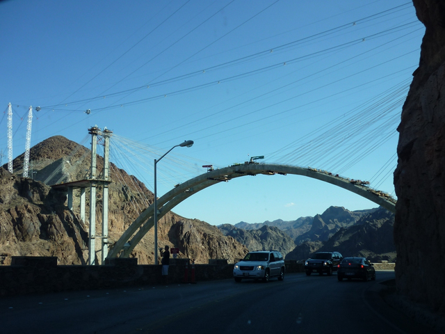 dojazd do Hoovera, tu będzie most