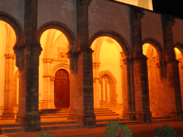 Evora