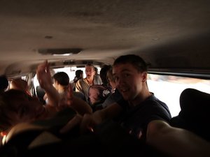 Bus z Siem Read nad Jezioro Tonle Sap