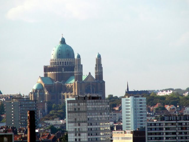 Panorama Brukseli obok budynku sądu