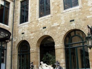 Dziedziniec Hotelu na Grand Placu