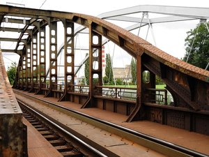 Most kolejowy nad Łabą