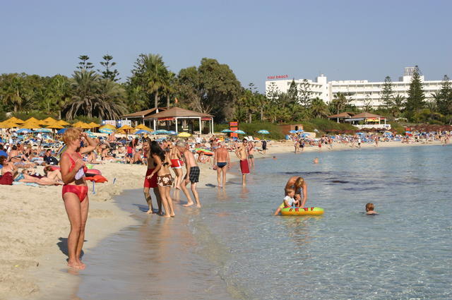 CYPR-AYIA NAPA-PIĘKNA PLAŻA