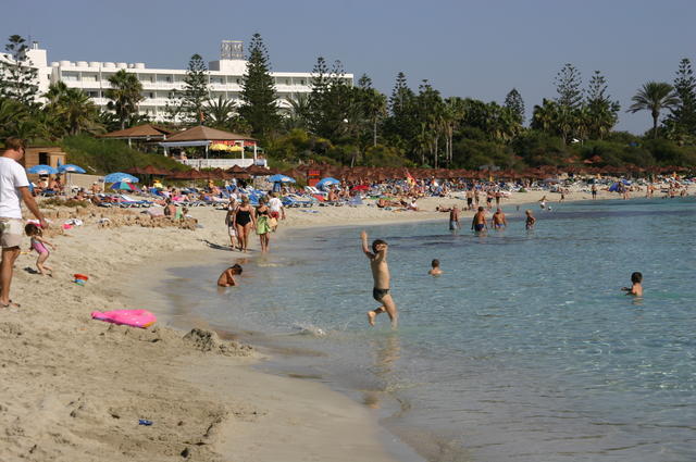 CYPR-AYIA NAPA-PIĘKNA PLAŻA