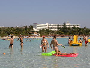 CYPR-AYIA NAPA-PIĘKNA PLAŻA