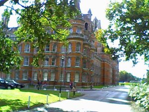 Uniwersytet Royal Holloway - Founder's Building