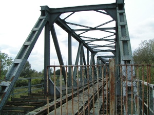 Mosty na Odrze w Siekierkach