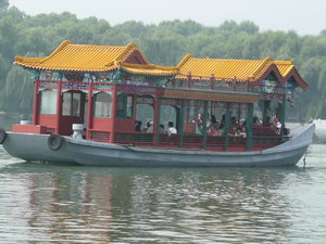 Łódż pływająca w pekińskim parku