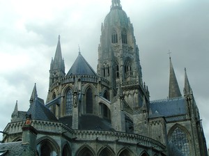 Bayeux, katedra Notre-Dame