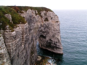 Etretat - Alabastrowe wybrzeże