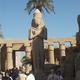 Jeden z posągow w Karnak