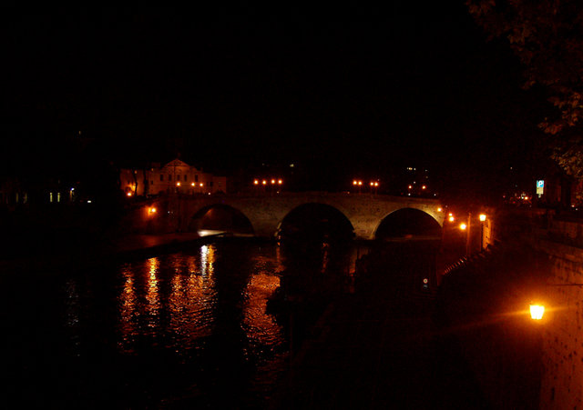 Rzym, Tybr nocą