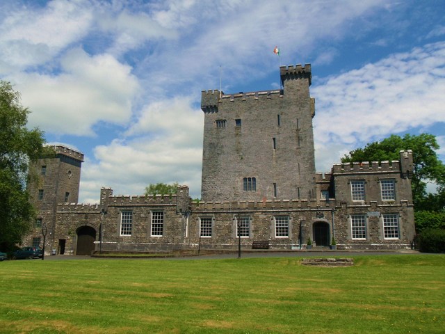 Knappouge Castle w pełni krasy