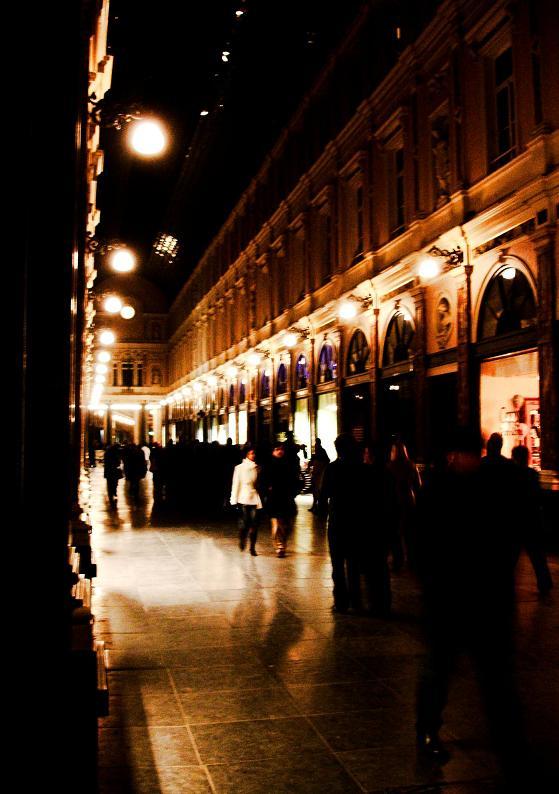Bruksela nocą - okolice Grand Place 