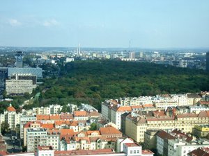 Widok na Pragę z wieży telewizyjnej