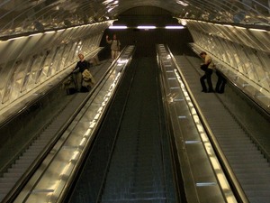 Najdłuższe ruchome schody w Europie, stacja metra Namesti Miru w Pradze