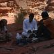 Beduińscy przewodnicy podczas lunchu