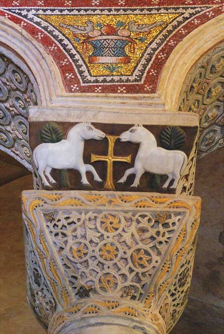 Kościół San Vitale,kapitel