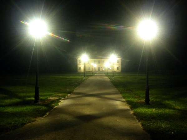 Dworek - obecnie szkoła podstawowa
