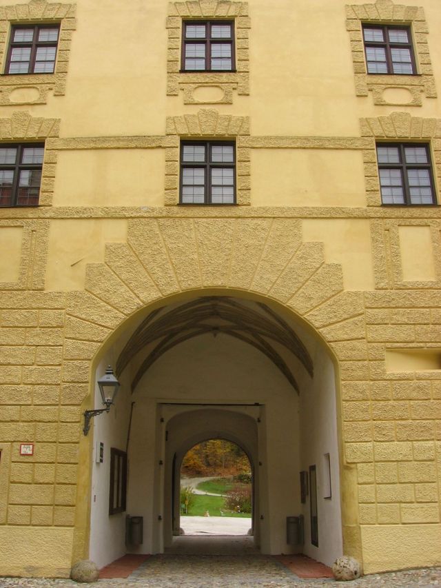 brama wejściowa na zamek