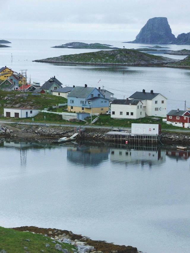 Nord Kapp - wioska na wyspie.