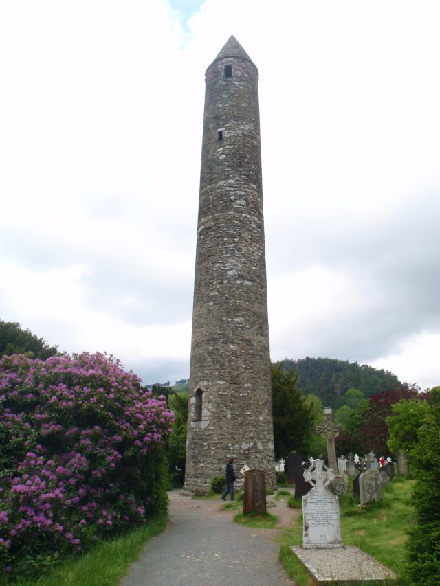 Round Tower z Glendalough