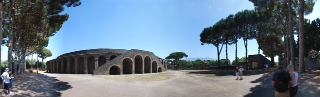Pompeje, Amfiteatr 