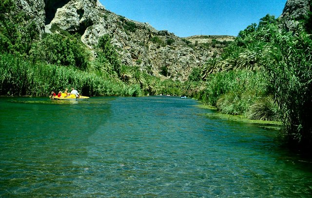 Preveli, Kreta,  wylot  rzeki płynącej w  wąwozie