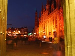 Grote Markt wieczorem