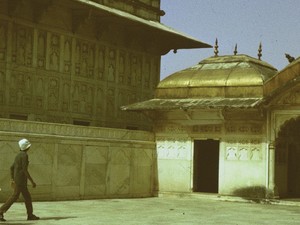 Agra (आगरा)