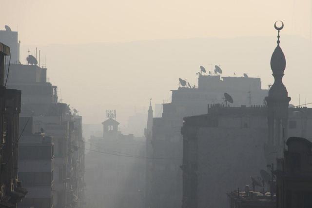 KAIR - widok na smog z DAHAB HOSTEL
